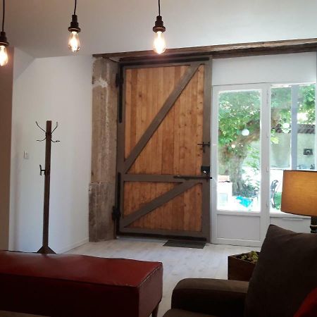 Le Relais Champetre Apartment Joux Bagian luar foto
